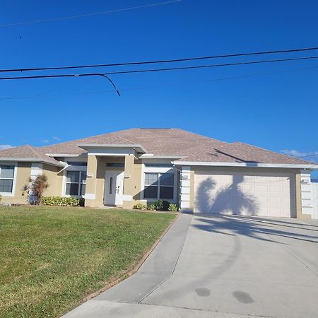 Abode Villas Cape Coral Exterior photo